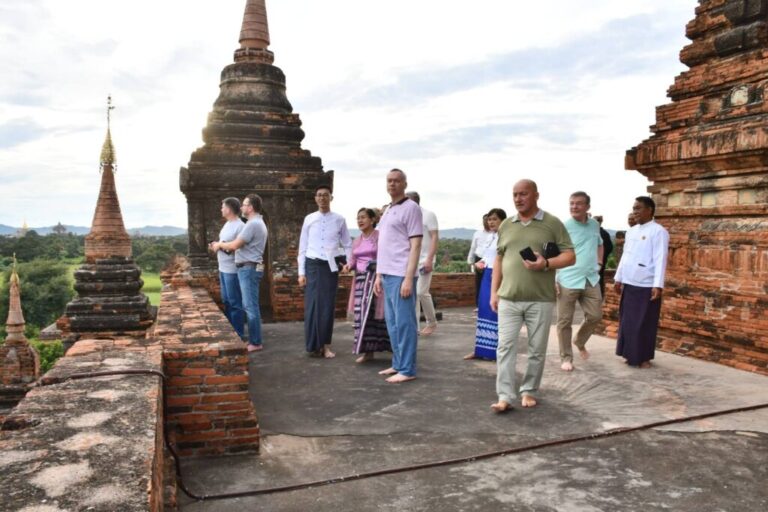 Russian officials get VIP tour of Mandalay sites