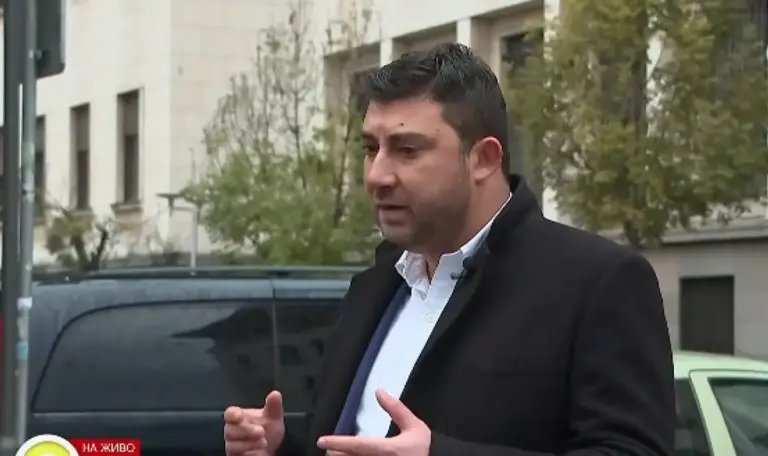 Sofia mulls paid parking for electric cars