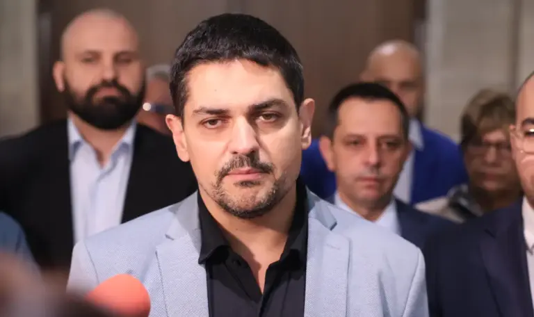 Vassilev calls Lukoil bill state-led raid, vows resistance