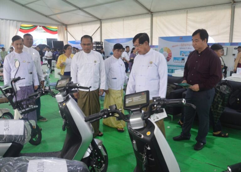 Yangon hosts MSME Tazaungdine Fair with music, culture and trade