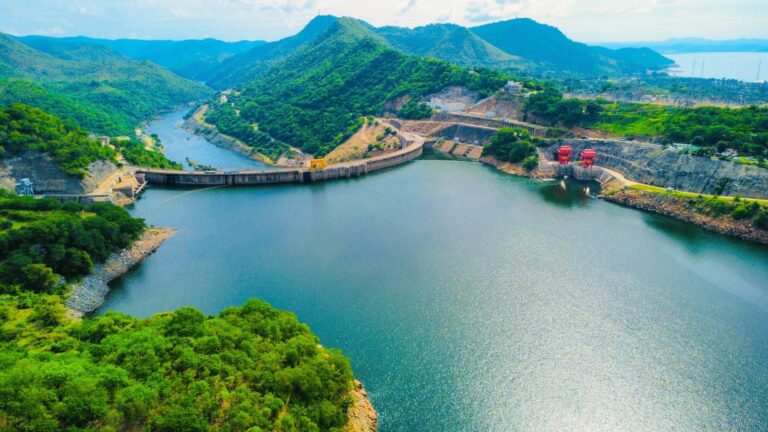 Lake Kariba water rise aids power yet stays low